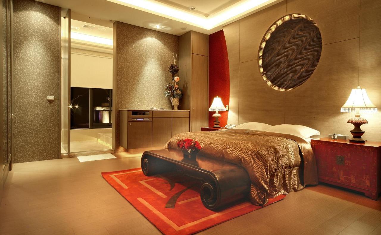 Spring Young Motel Fengyuan Esterno foto